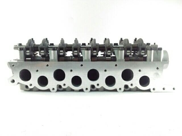TAPA DE CILINDROS MITSUBISHI 4D56/4D56T 2.5L VALV 40MM Y 34MM SALIENTES PRECAMARA RECTANGULAR INY 20MM COMPLETA MARCA NIKKEI - foto 3