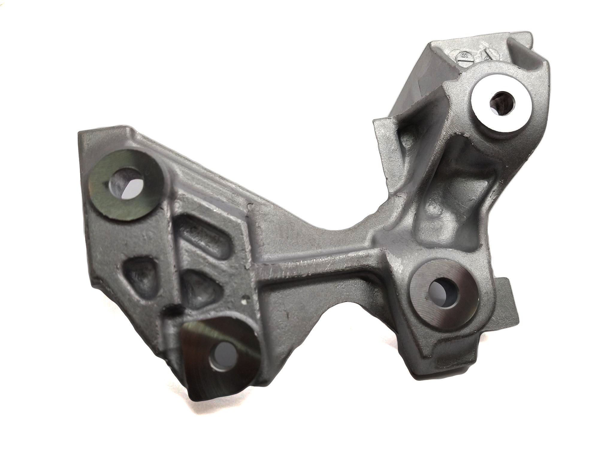 BASE SOPORTE DE ALTERNADOR  NISSAN VERSA 14-21  1.6 INY 16V DOHC - foto 2