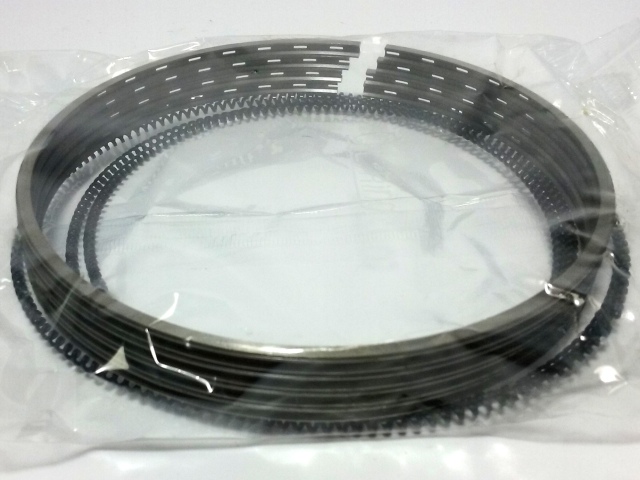 JGO DE AROS  NISSAN PICKUP 97-03 (JAP) D22 AX DX STD 3.2 DIESEL - foto 3