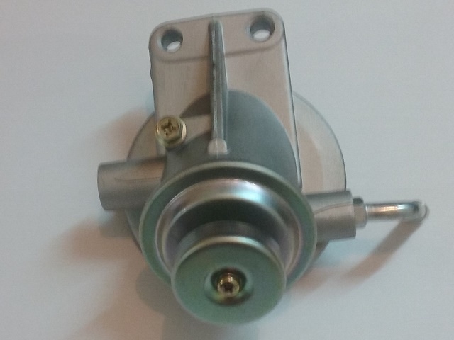 SOPORTE FILTRO COMBUSTIBLE TOYOTA MARCA NUK - foto 2