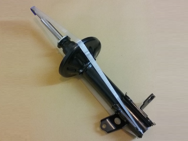 KIT AMORTIGUADORES TRASEROS  MAZDA 323 HACHBACK 89-95 KYB JAPON