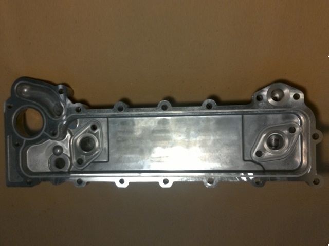 TAPA RADIADOR ACEITE ISUZU 4HF1 MARCA YSK - foto 2