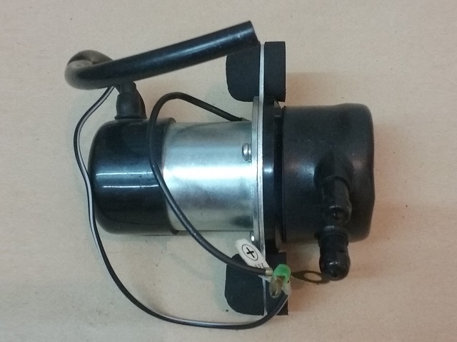 BOMBA COMBUSTIBLE MITSUBISHI L100 MARCA NUK - foto 2