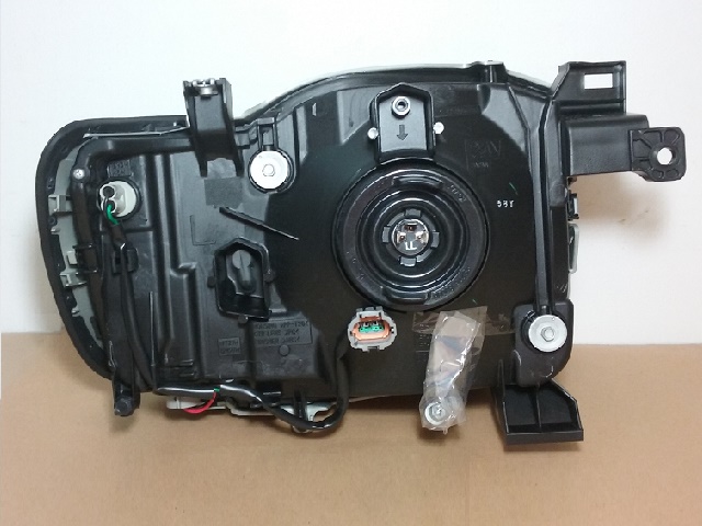 OPTICA IZQ  NISSAN X-TERRA 04-08  2.8 DIESEL TURBO COMMON RAIL - foto 2