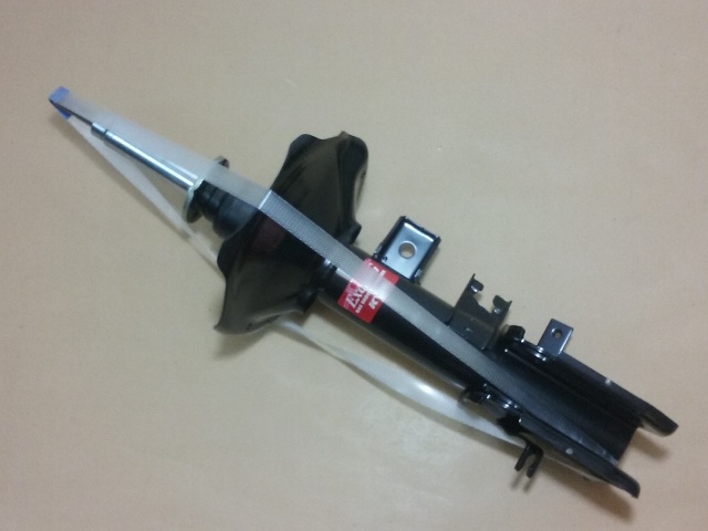 KIT AMORTIGUADOR KYB GAS DEL  MAC NISSAN PATHFINDE NISSAN PATHFI - foto 2