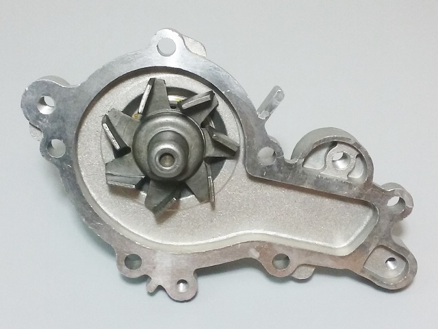 BOMBA DE AGUA SUZUKI JIMNY SAMURAI BALENO SWIFT G10 1.0 G13B G13BB 1.3 16V MARCA NUK - foto 2