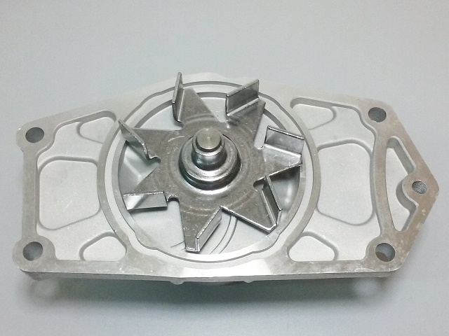 BOMBA DE AGUA MITSUBISHI CANTER 4D34 3.9 MARCA NUK - foto 3