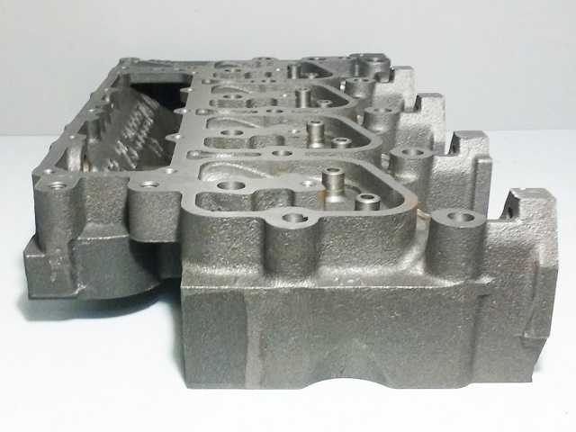 TAPA DE CILINDROS CUMMINS 4BT MARCA NIKKEI - foto 4