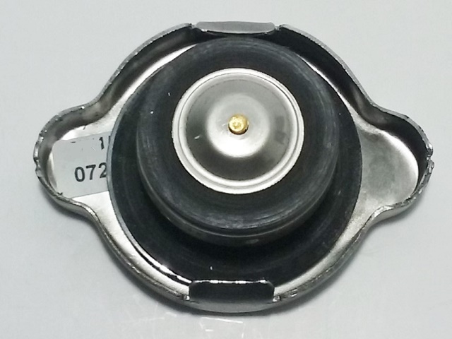 TAPA RADIADOR CHICA 0.9  NISSAN MAXIMA 88-94  3.0 INY 24V V6 - foto 2