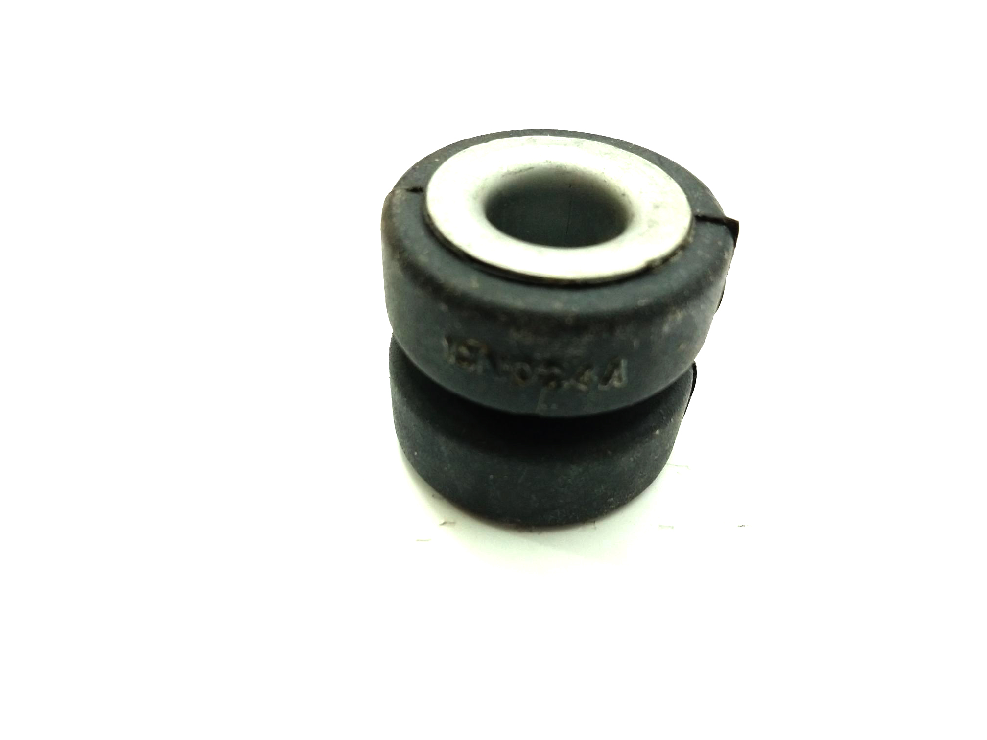 SOPORTE DE GOMA NISSAN X-TERRA 04-08  2.8 DIESEL TURBO