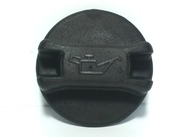 TAPA DE ACEITE  NISSAN MARCH 12-   1.6 INY 16V DOHC - foto 2