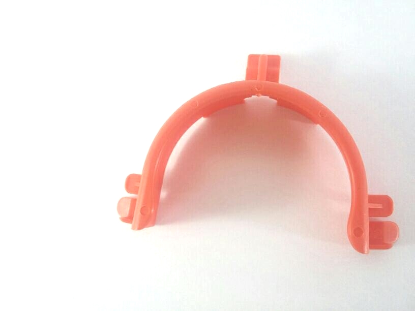 SOPORTE TAPA TANQUE COMBUSTIBLE  NISSAN PATHFINDER 87-95  2.4 CA