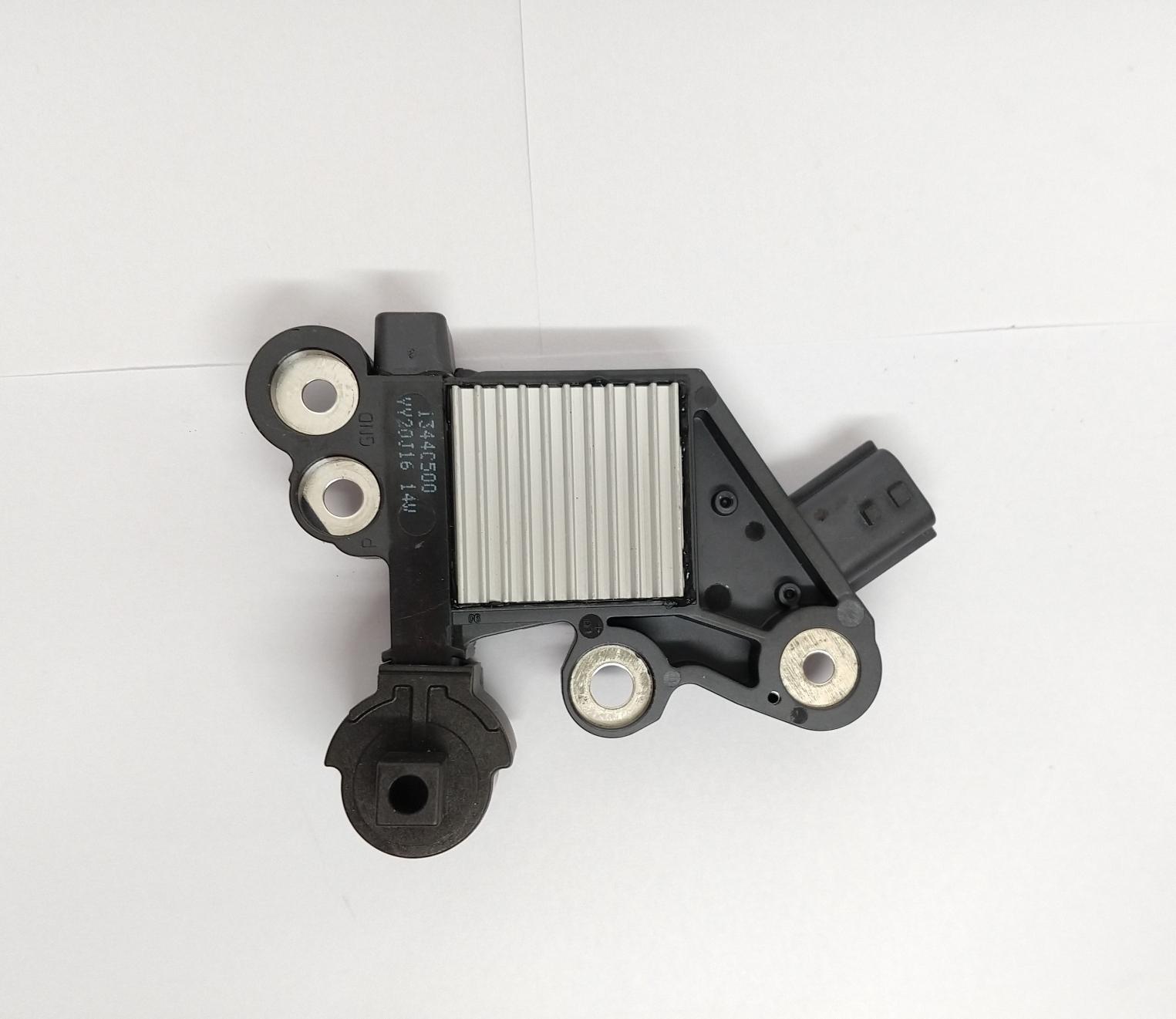 REGULADOR DE VOLTAJE  NISSAN NISSAN KICKS 16-25  1.6 INY 16V DOH