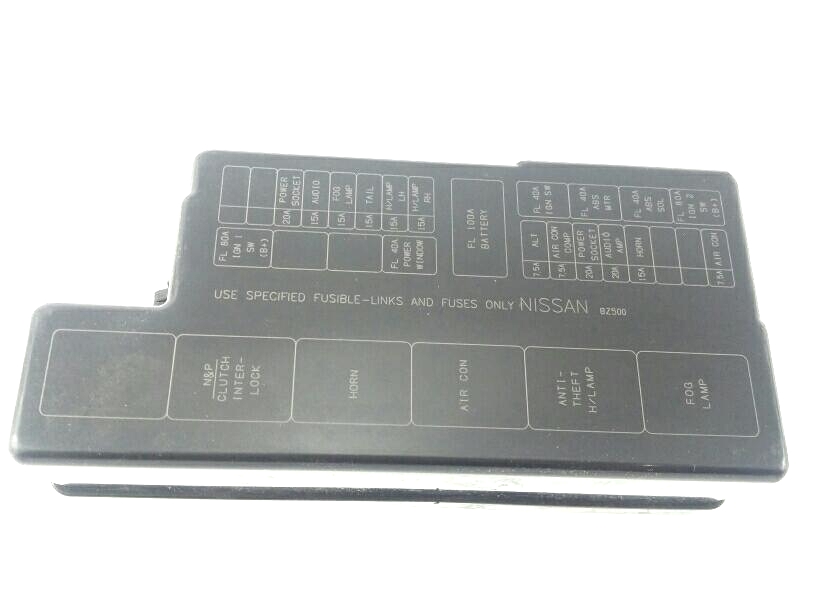 TAPA PORTAFUSIBLE CINTA D22/WD