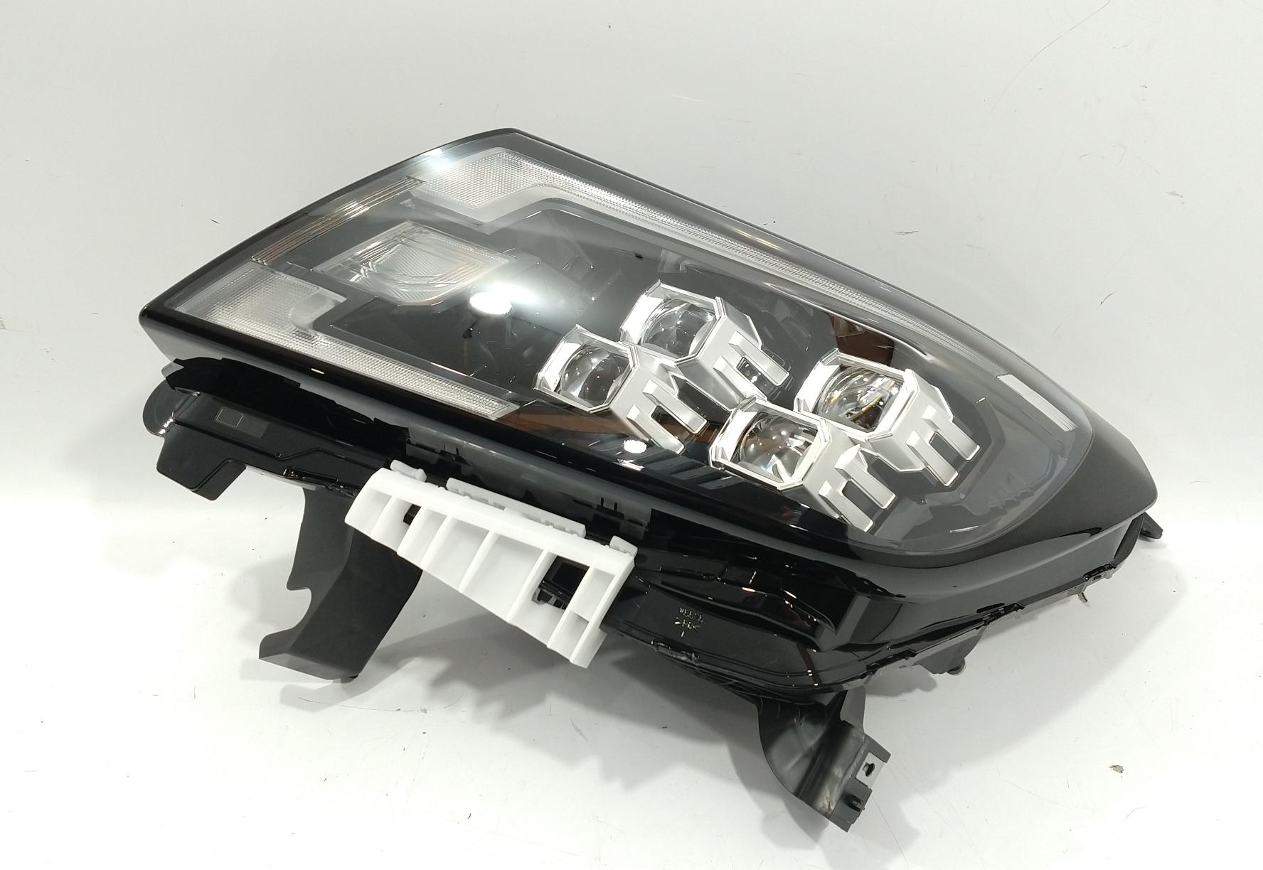 OPTICA  NISSAN NP300 19-  2.3 SERIE YS