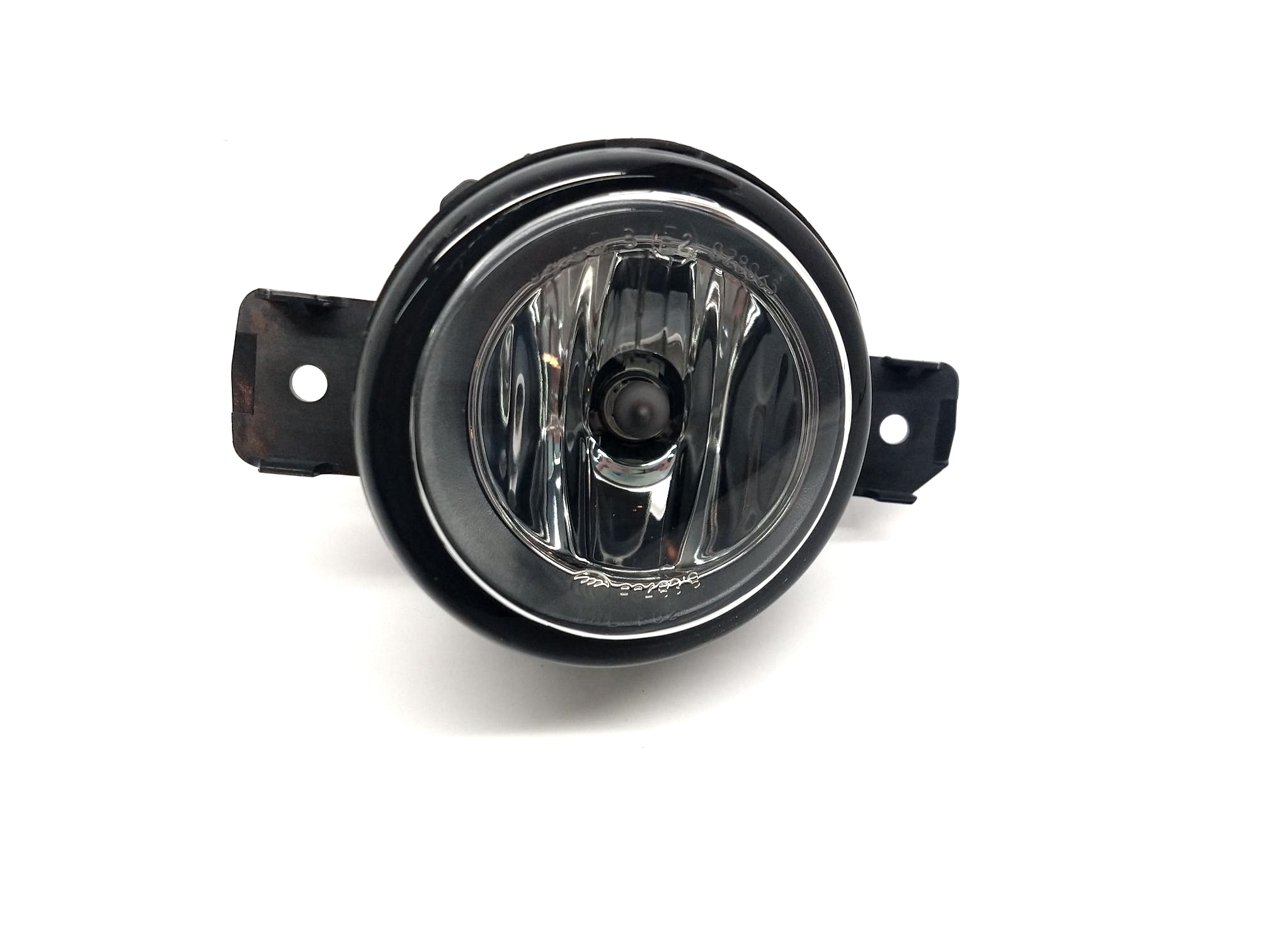 FARO ANTINIEBLA IZQ  NISSAN SENTRA 2015-2020  1.8 INY 16V DOHC - foto 2