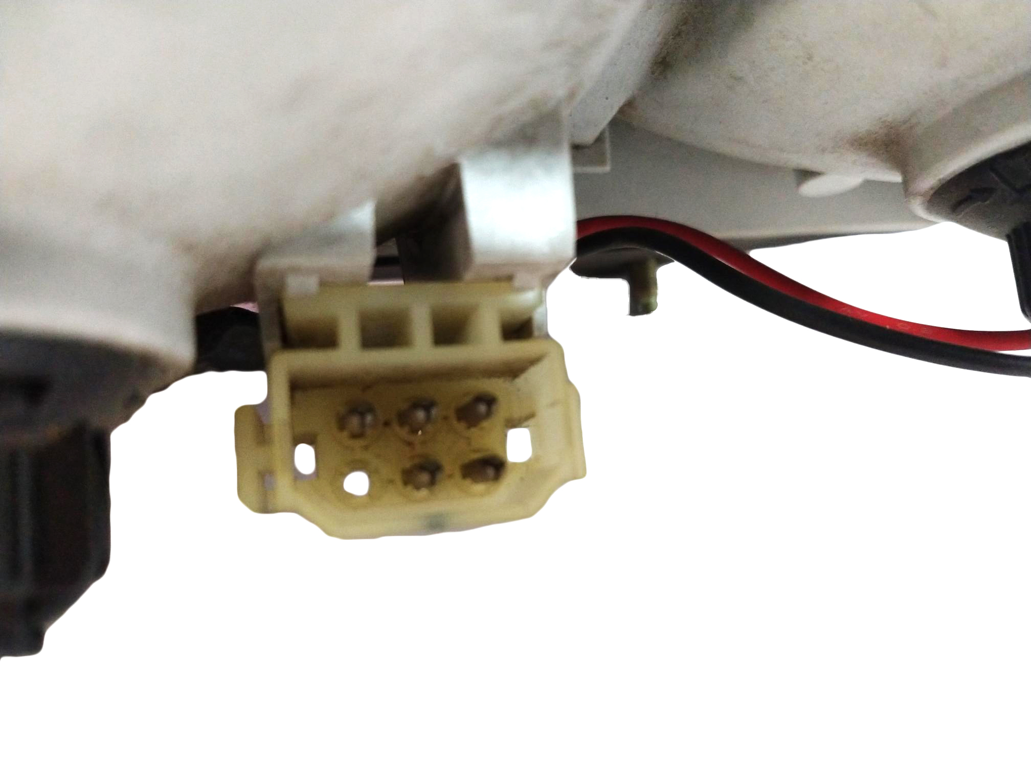 FARO TRASERO DERECHO  NISSAN DATSUN 200L 78-81 2.0 CARB - foto 3