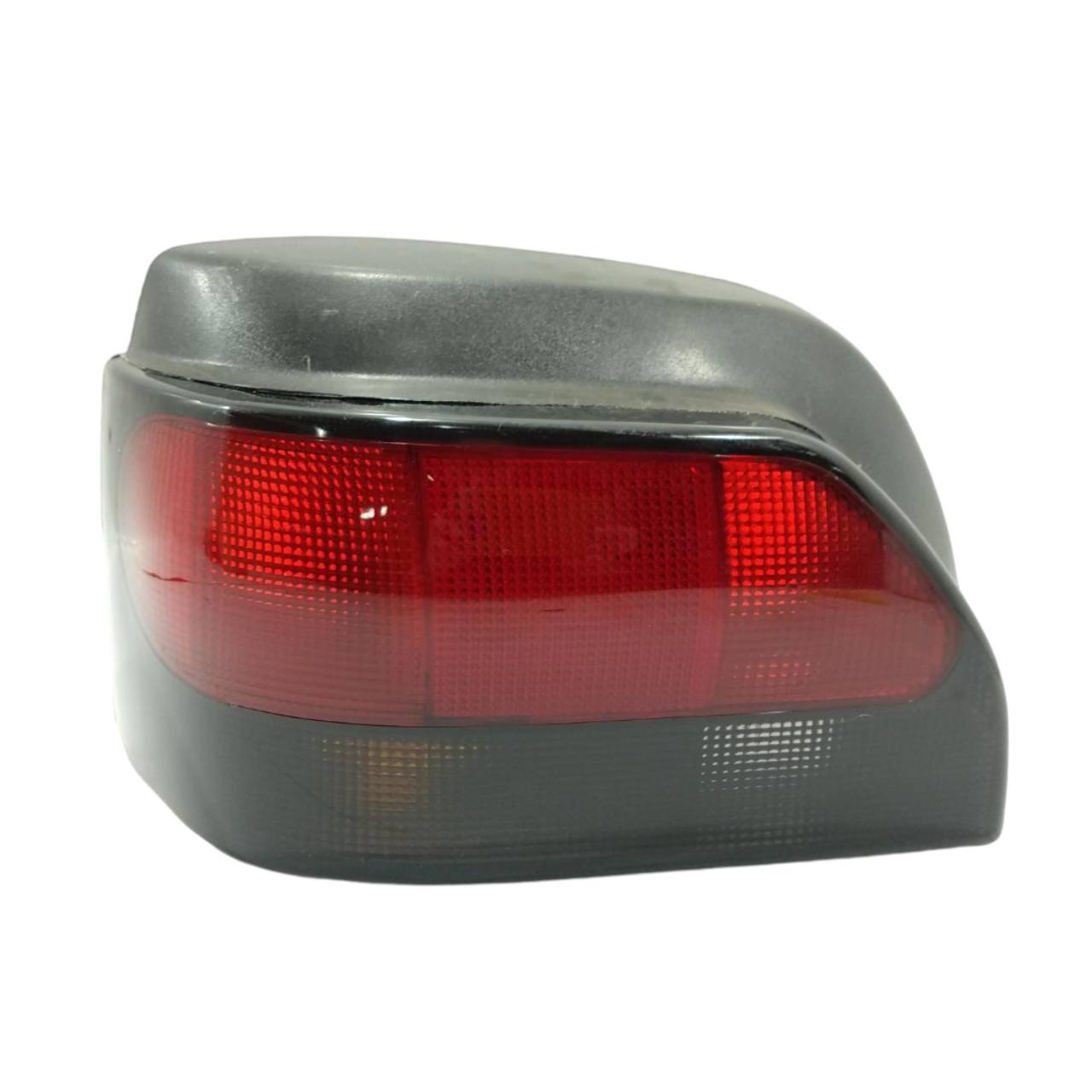 FARO TRASERO RENAULT CLIO 96-98 IZQUIERDO MARCA NIKKEI
