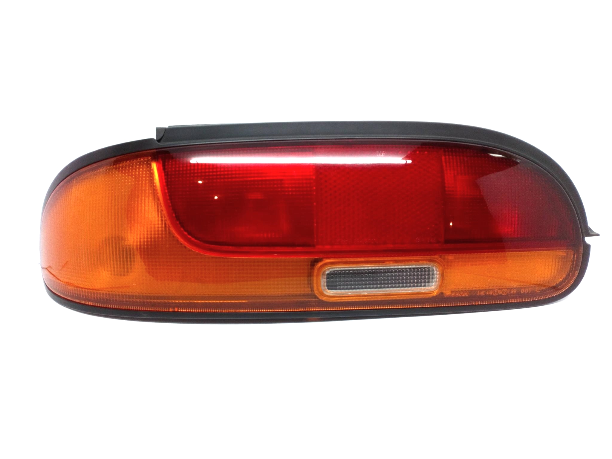 FARO TRASERO  NISSAN SENTRA 90-95  1.6 INY 16V