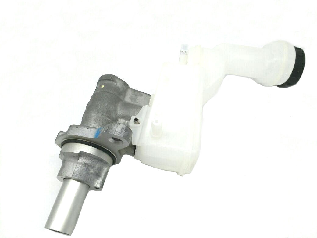 BOMBA DE FRENO  NISSAN SENTRA 11-14  2.0 INY 16V DOHC - foto 2