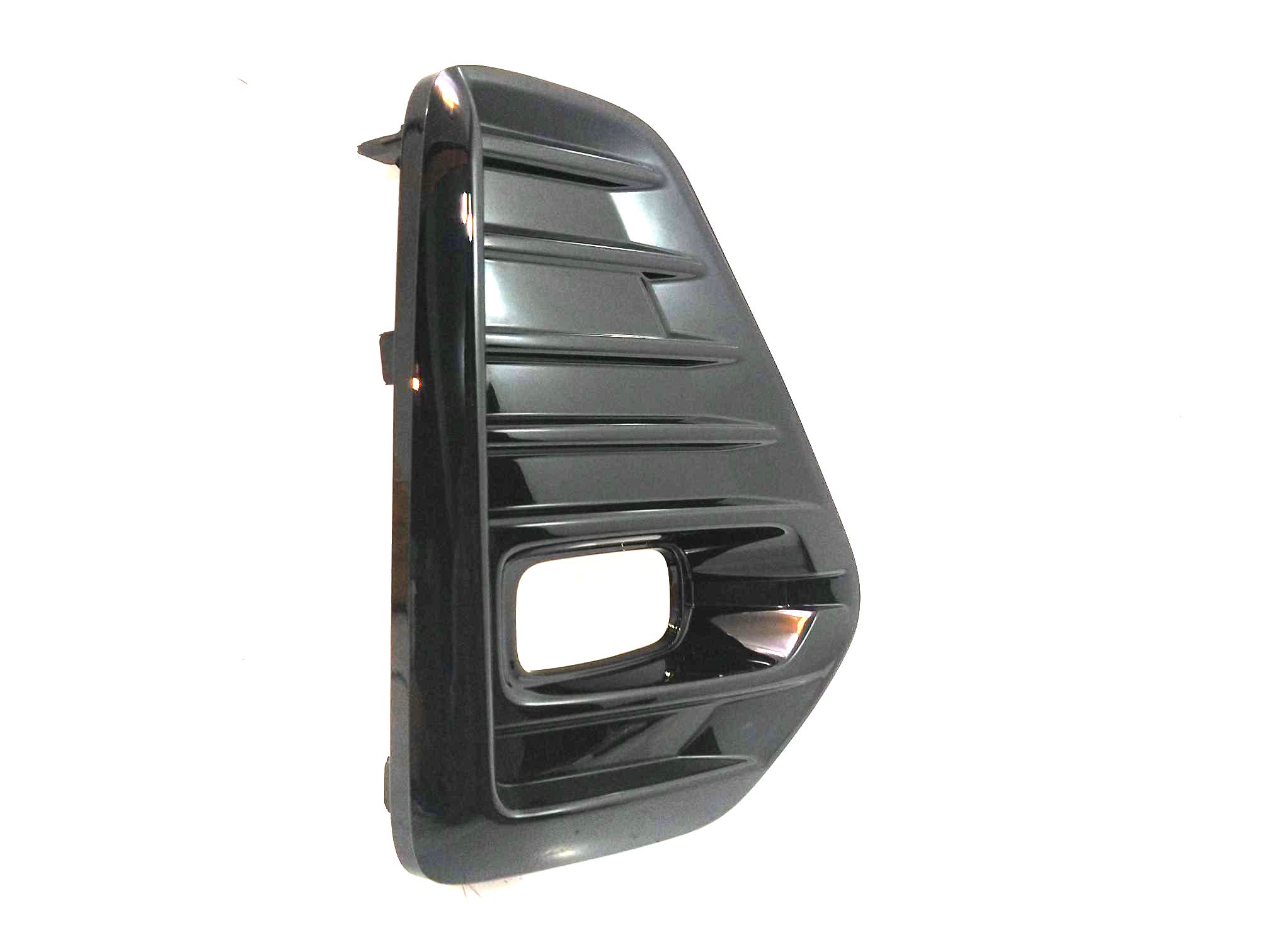 SOPORTE REJILLA PARACHOQUES DEL P15  NISSAN NISSAN KICKS 16-25