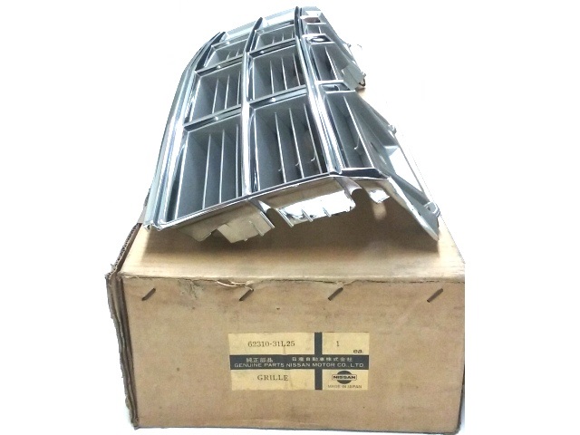 GRILLA RADIADOR  NISSAN DATSUN LAUREL 81-84  2.0 CARB SERIE L20A
