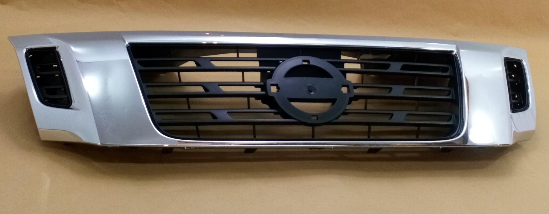 GRILLA RADIADOR  NISSAN FRONTIER NP300 16-19  2.3 SERIE YS