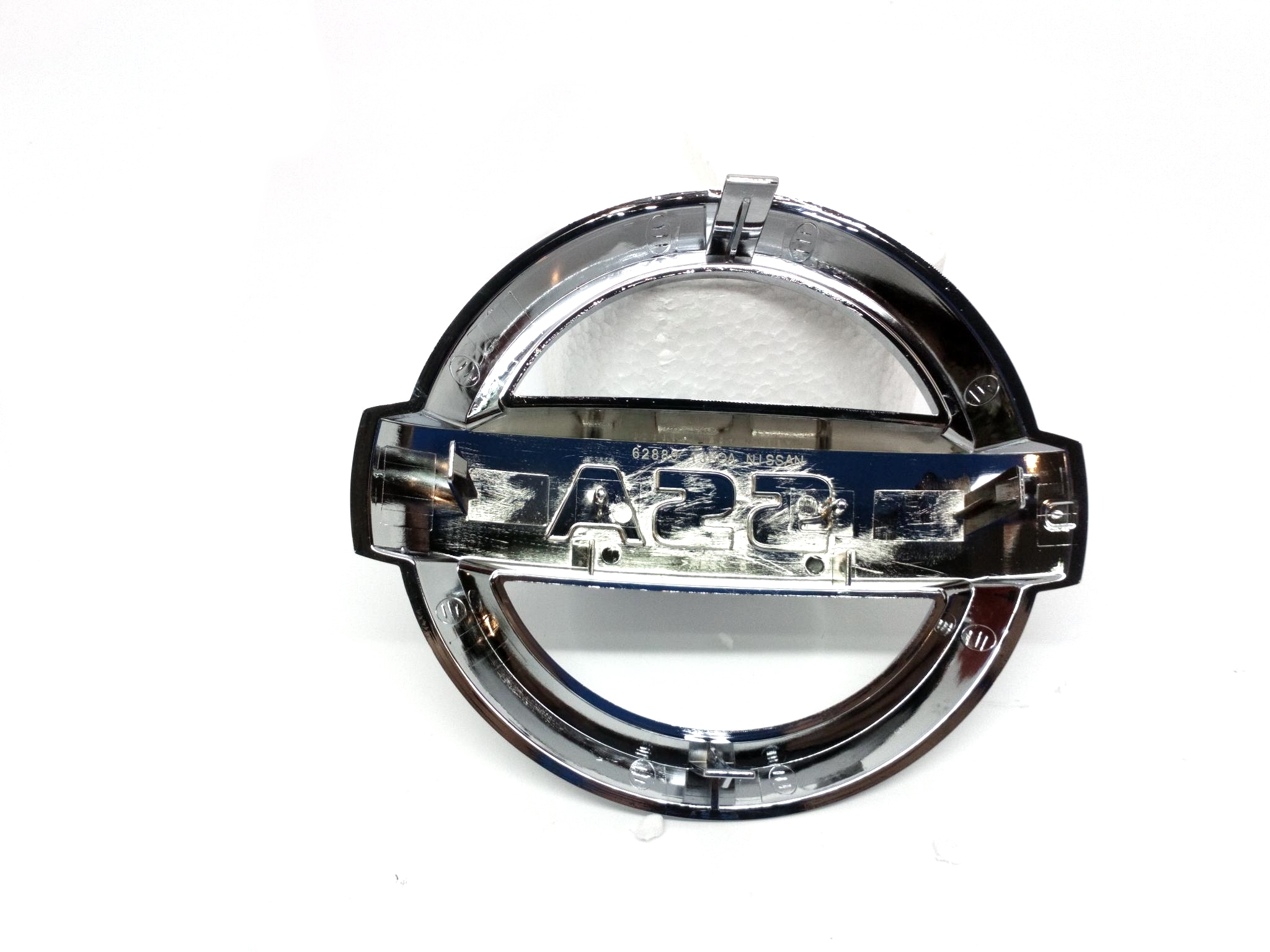 EMBLEMA  NISSAN VERSA 14-21  1.6 INY 16V DOHC - foto 2