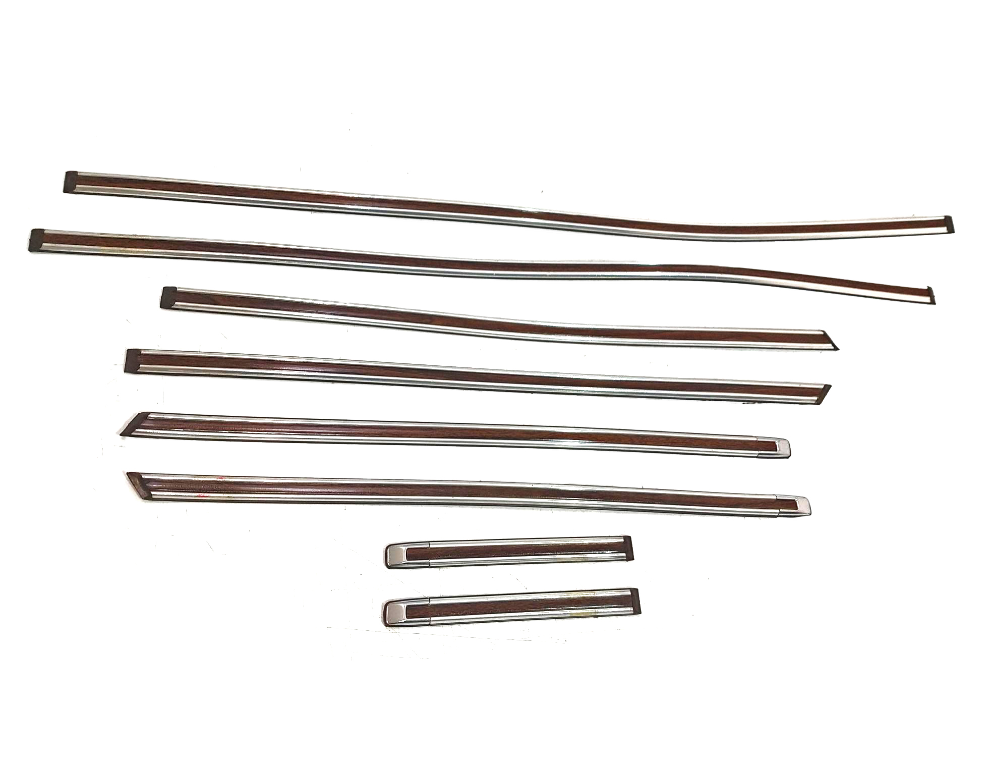 MOLDURA LATERAL  NISSAN DATSUN 200L 78-81 2.0 CARB