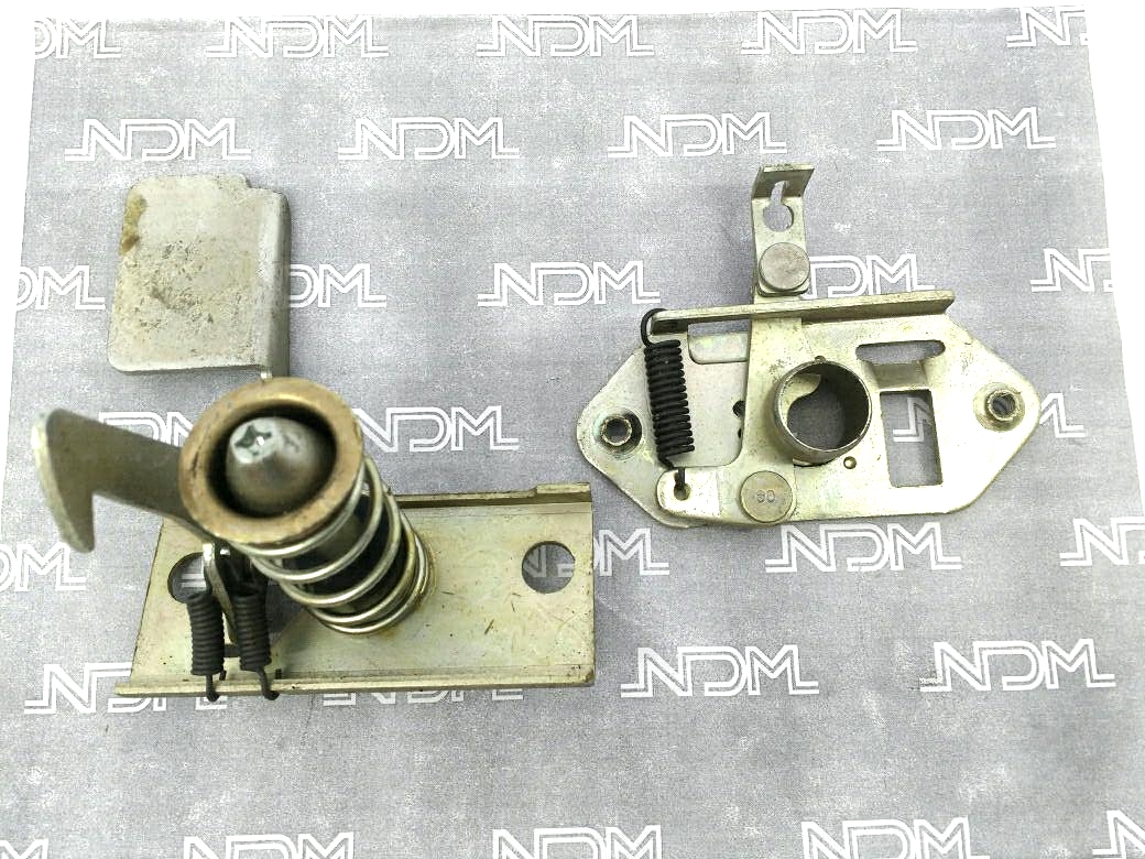 TRABA DE CAPOT  NISSAN DATSUN 180B 77-80  1.8 CARB SERIE L - foto 2