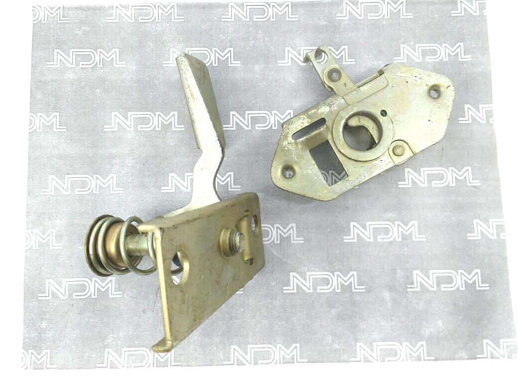 TRABA DE CAPOT  NISSAN DATSUN 180B 77-80  1.8 CARB SERIE L - foto 3