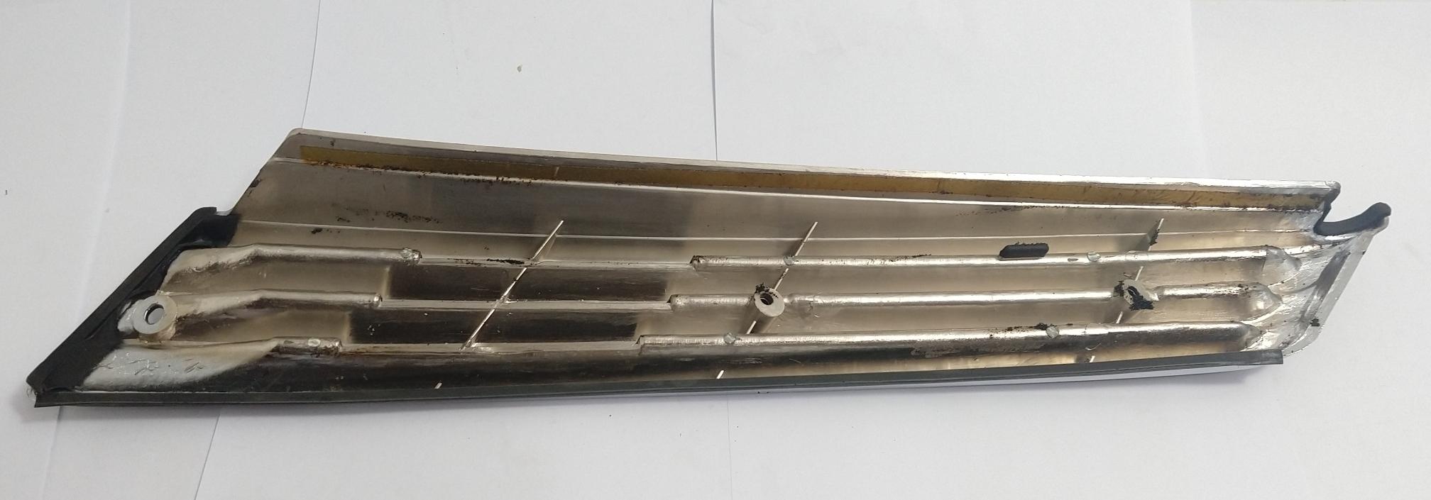 MOLDURA  NISSAN DATSUN 200L 78-81  2.0 CARB - foto 2