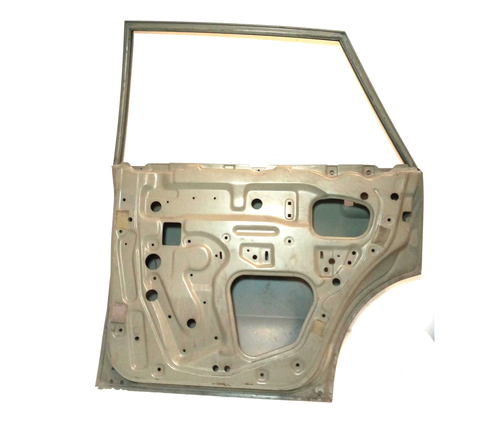 PUERTA TRASERA DER  NISSAN DATSUN 200L 78-81  2.0 CARB - foto 4