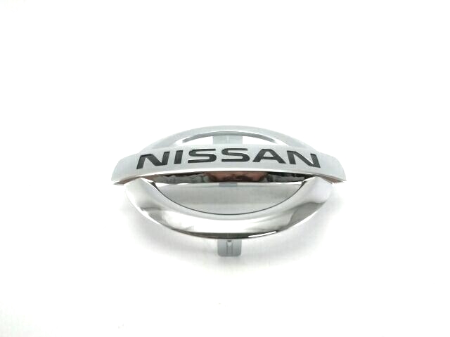 EMBLEMA  NISSAN VERSA 14-21  1.6 INY 16V DOHC