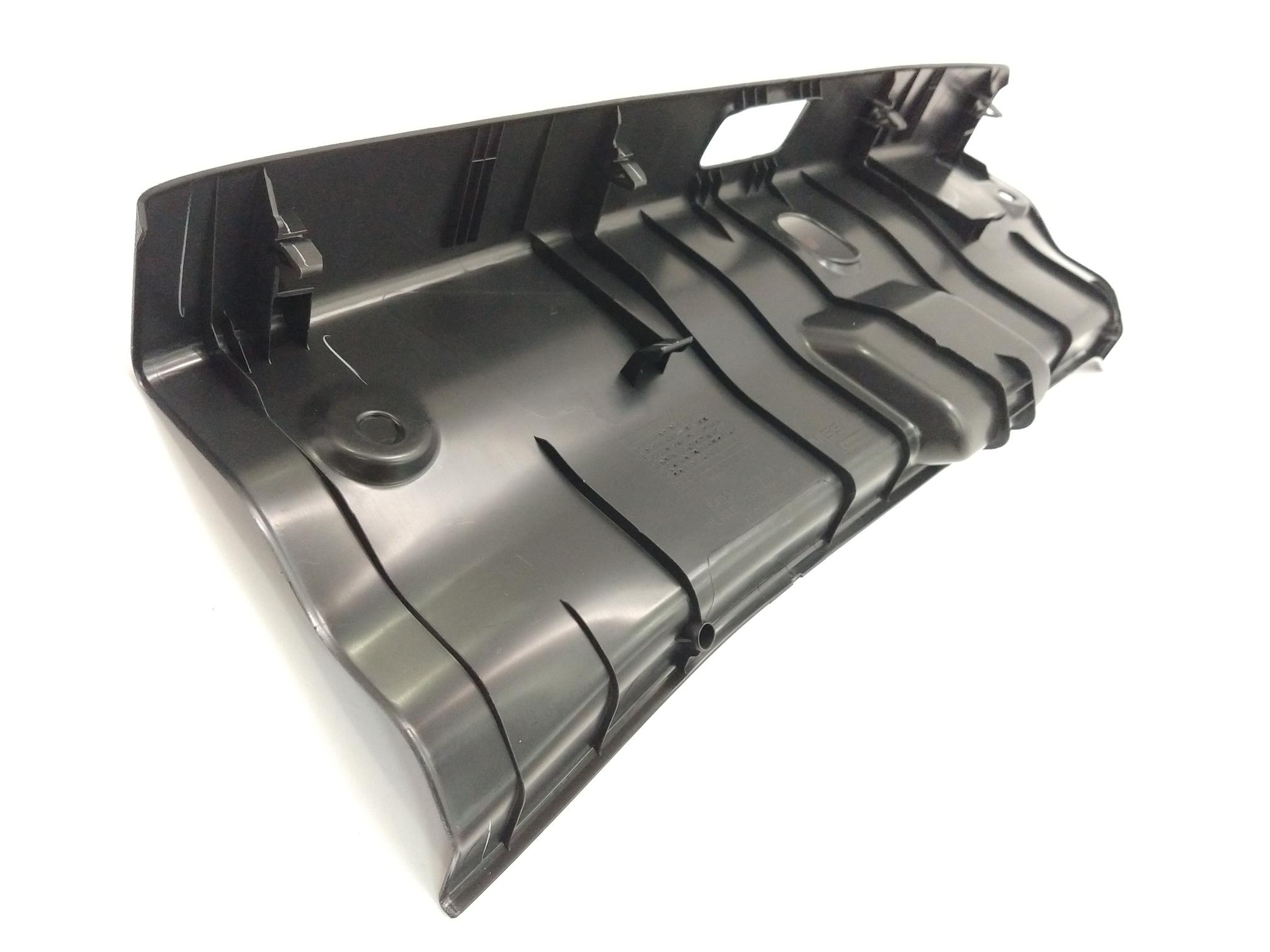 TAPIZADO PLASTICO DE PANEL DE COLA  NISSAN VERSA 14-21  1.6 INY - foto 2