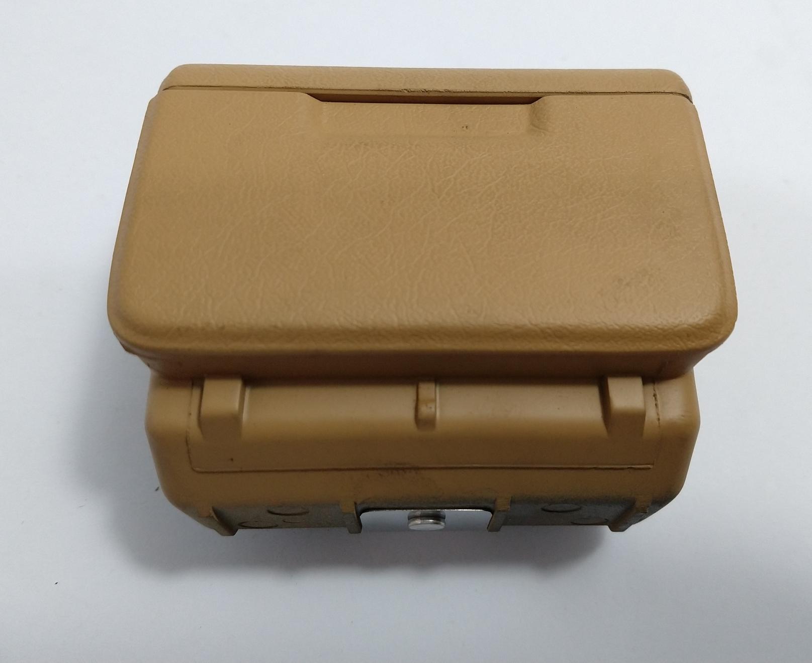CENICERO  NISSAN DATSUN 200L 78-81  2.0 CARB - foto 3