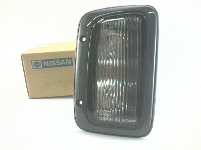 FARO LATERAL  NISSAN PATROL 87-98 4.2 CARB - foto 2