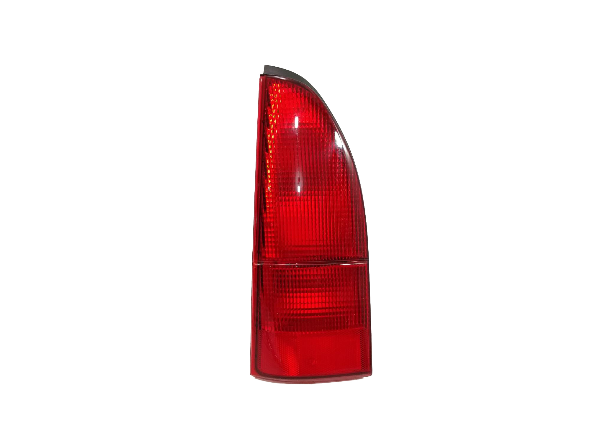 FARO TRASERO IZQUIERDO  NISSAN QUEST 92-98  3.0 INY V6