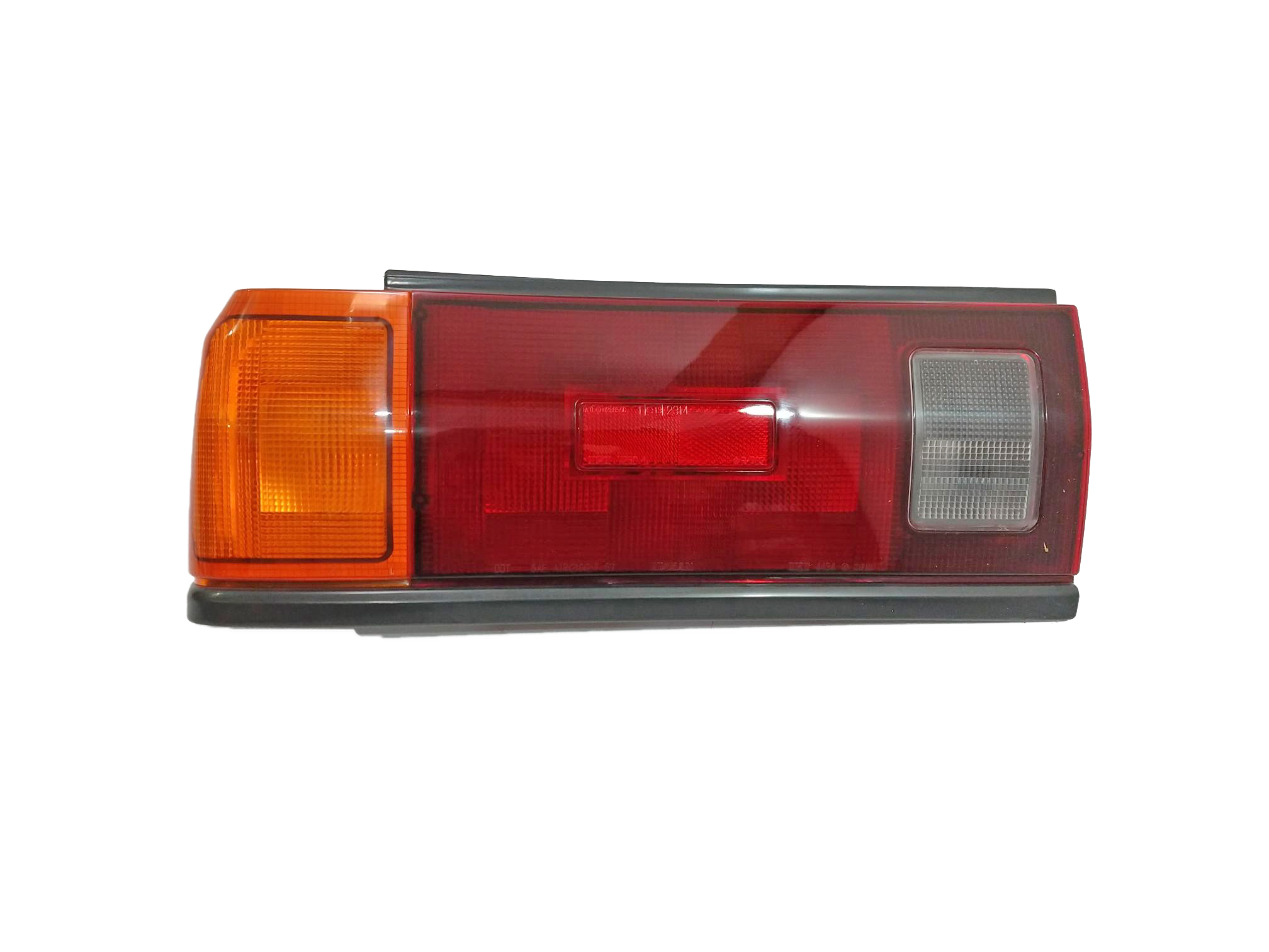 FAROL COMBINADO TRASERO   NISSAN SENTRA / SUNNY 86-90 1.6 CARB 8