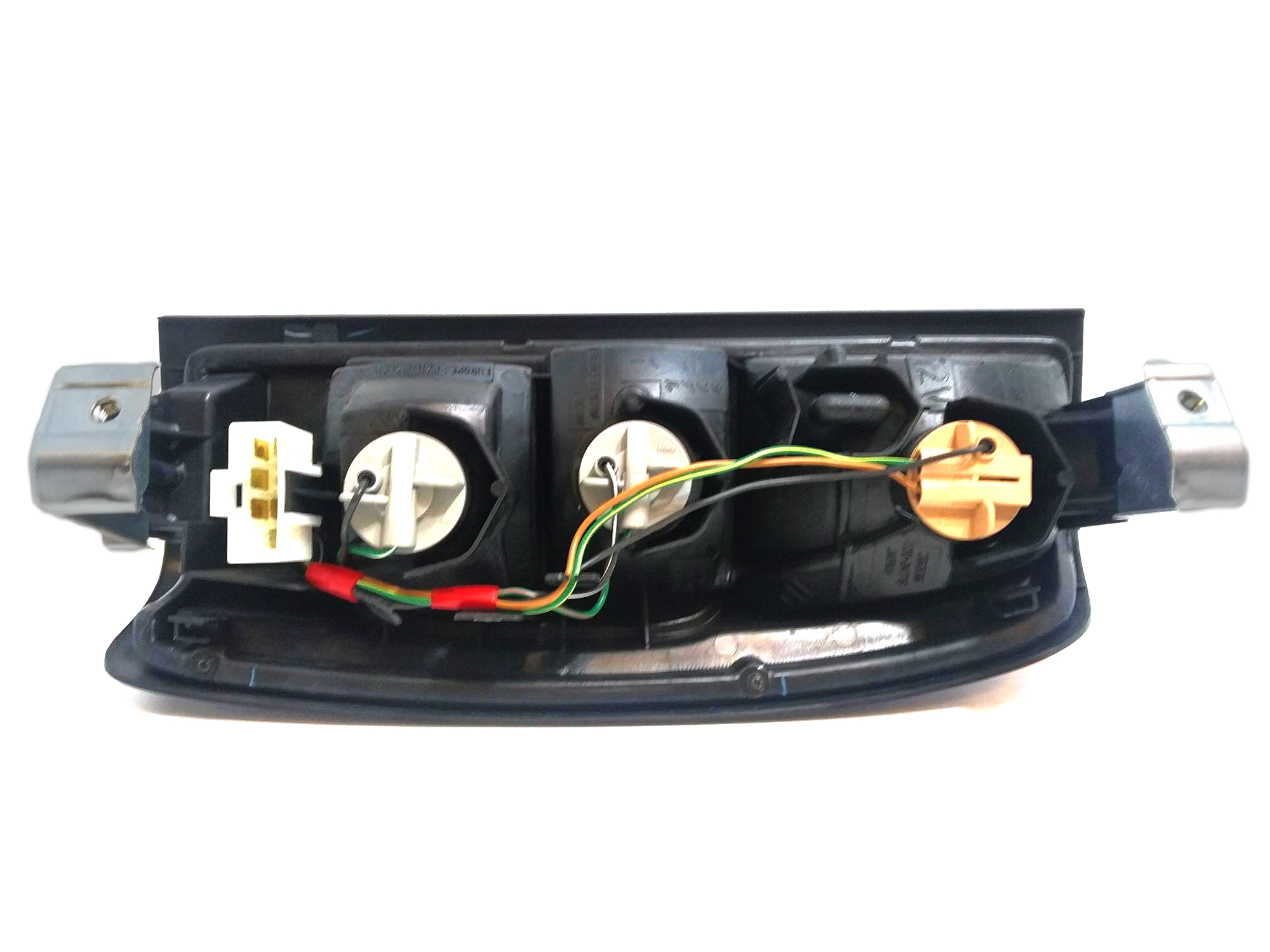 FARO TRASERO  NISSAN PICKUP 97-03 (JAP) D22 AX DX 4WD 3.2 DIESEL - foto 2