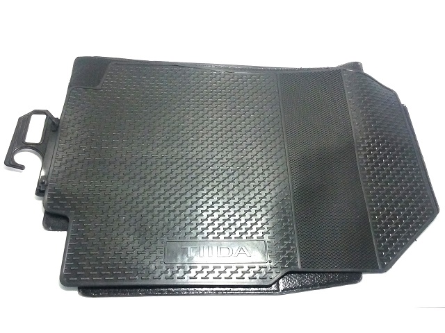 JGO DE ALFOMBRAS  NISSAN TIIDA SEDAN 07-12  1.8 INY 16V DOHC